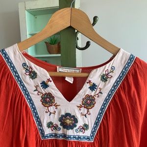 Slouchy sleeved Flyingtomato top